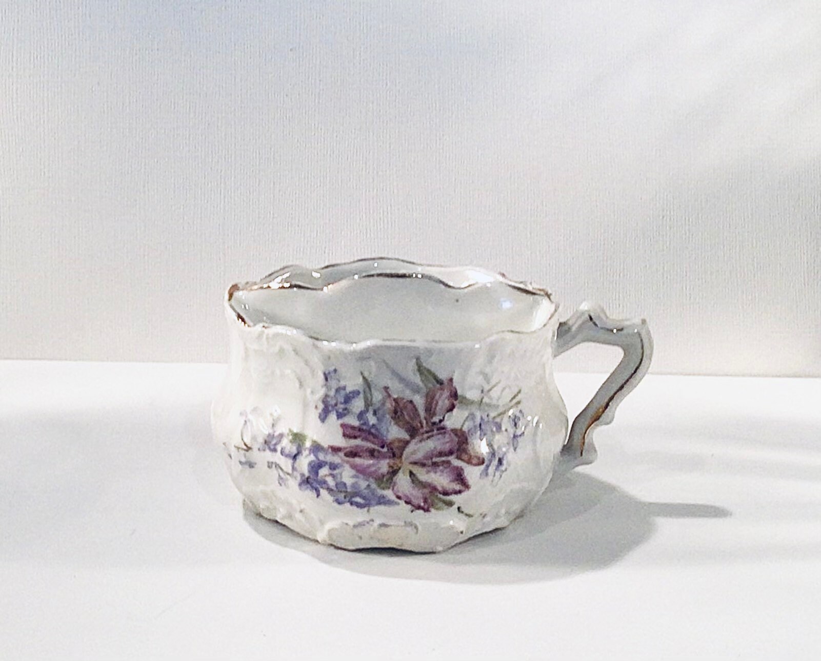 Vintage Kleiner Hockender Blumen Schnurrbart Rasierbecher - Geschenk von Etsy - MyClassiCupboard