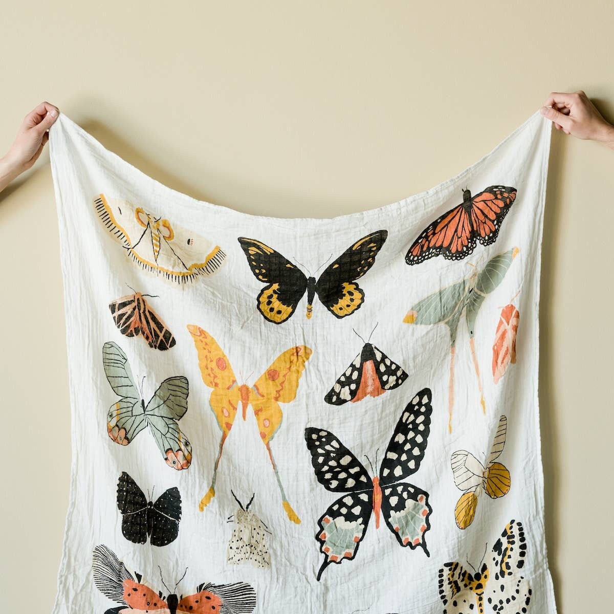 Schmetterlings - Sammler Swaddle Von Clementine Kids | Aus 100 % Musselin Baumwolle Pucktuch Bio-Baumwolle Baby Geschenk Baby-Dusche-Geschenk von Etsy - MyCozzyHome