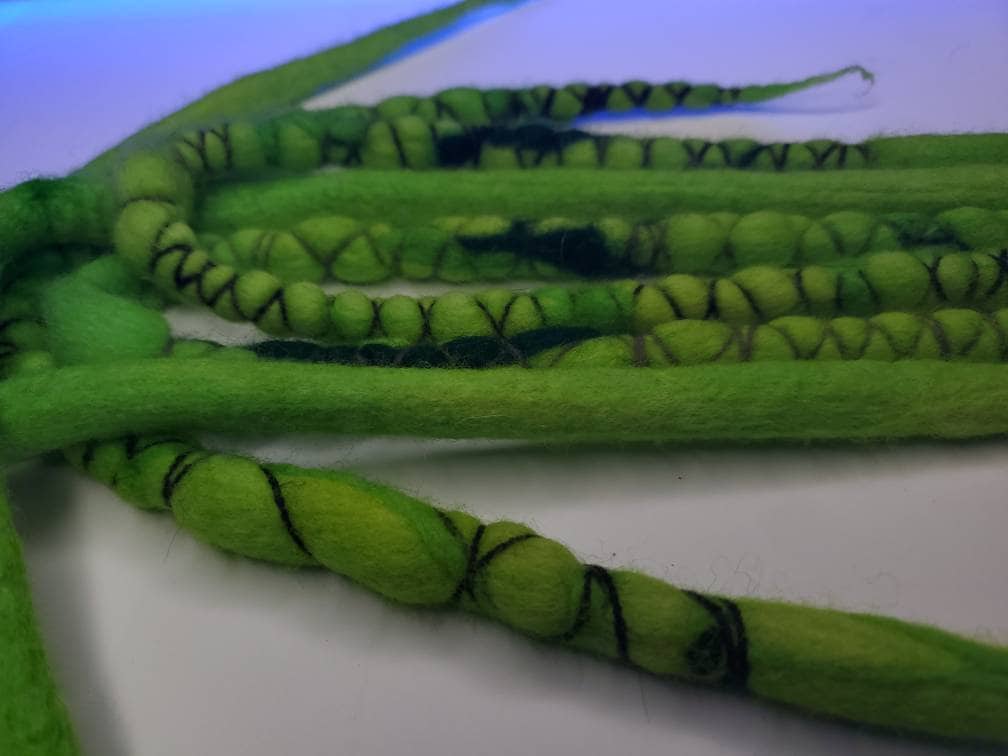 Grüner Dread-Falke Aus Wolle von Etsy - MyDreadz