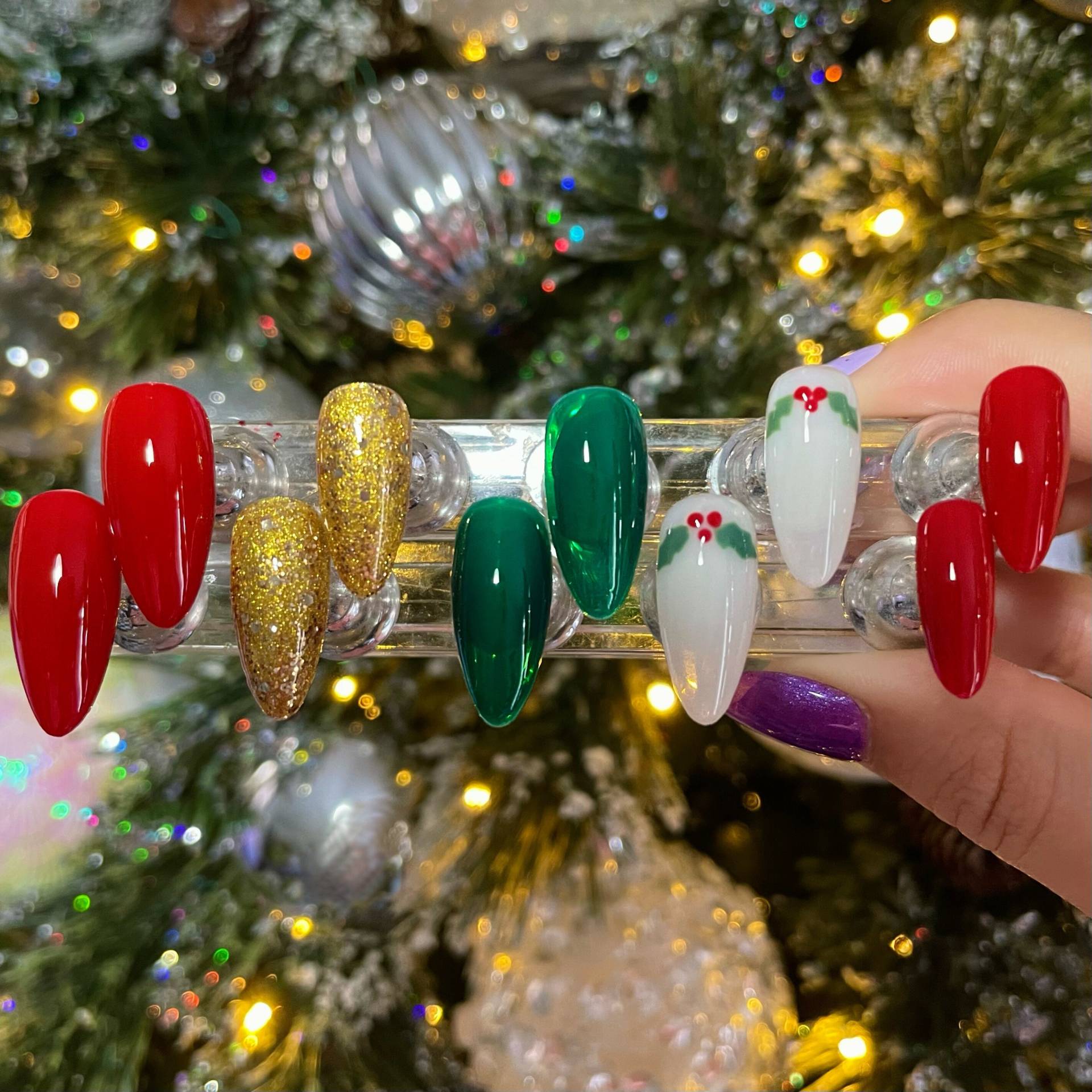 Mistelzweig Aufdruck Nägel/Weihnachtsnägel Mistelzweig Aufdruck Nägel/Weihnachtsnägel von Etsy - MyLaLaNails