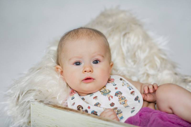 Puppe Patern Retro-stil Lätzchen Mit Krawatten Für Kleine Mädchen-Kostenloser Versand von Etsy - MyLittlePiglet