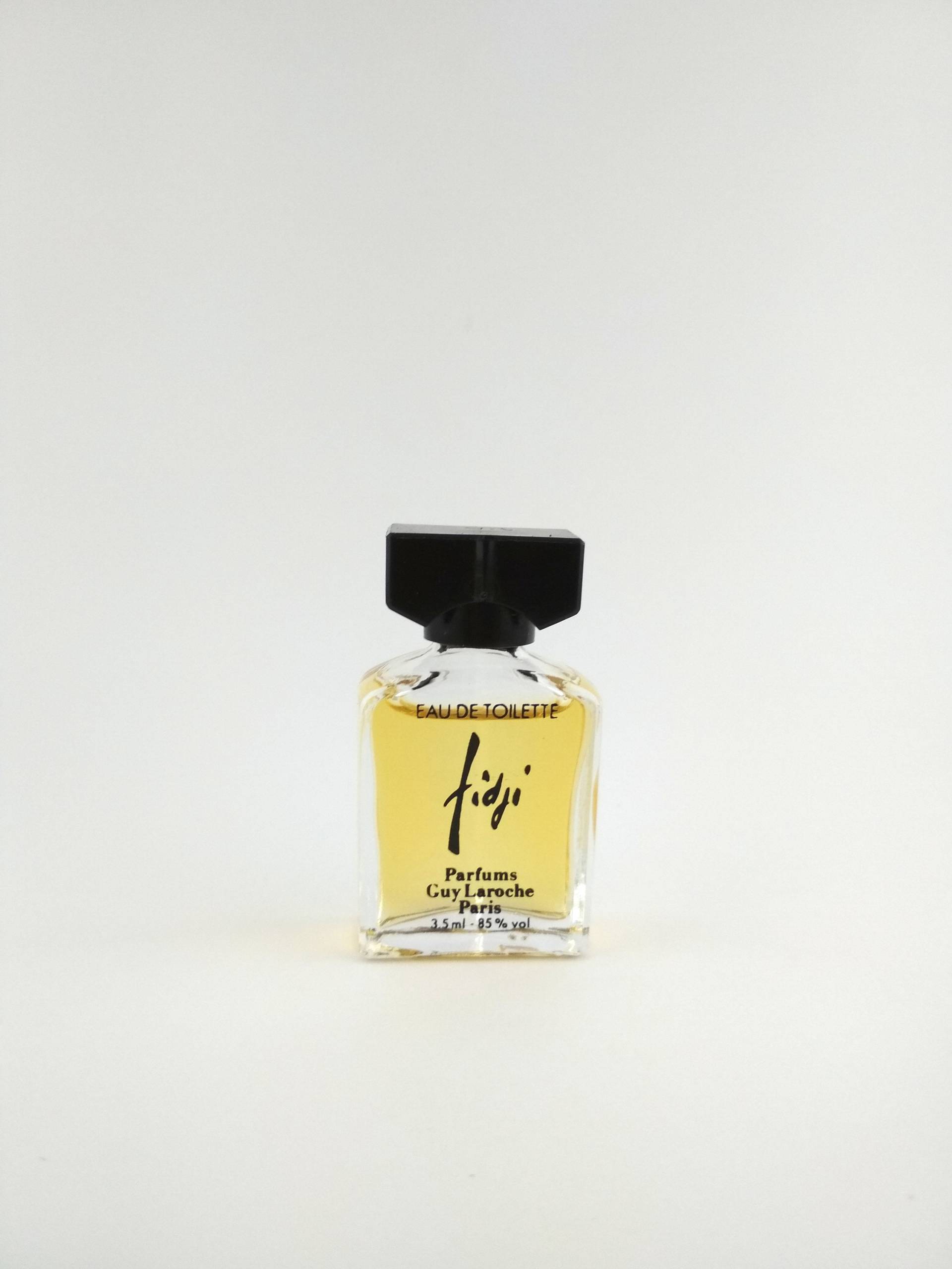 Vintage Mini Parfüm Guy Laroche Fidji 3, 5 Ml Eau De Toilette von Etsy - MyLittleScents