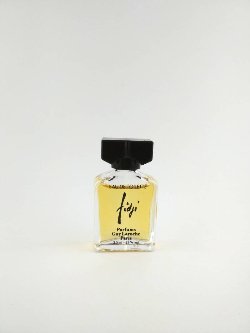 Vintage Mini Parfüm Guy Laroche Fidji 3, 5 Ml Eau De Toilette von Etsy - MyLittleScents