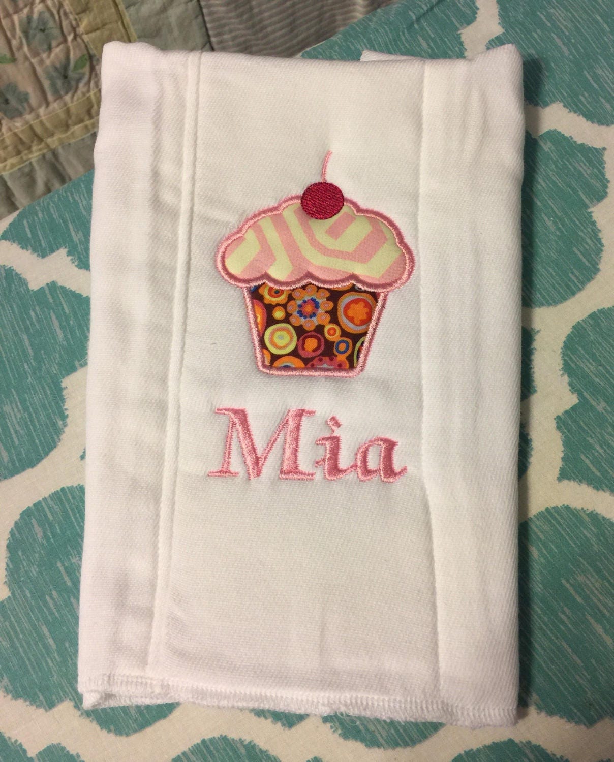 Personalisierte Baby Spucktücher Aus 100 % Baumwolle Gefertigt. Viele Benutzerdefinierte Designs Zur Verfügung von Etsy - MySissyKrissy