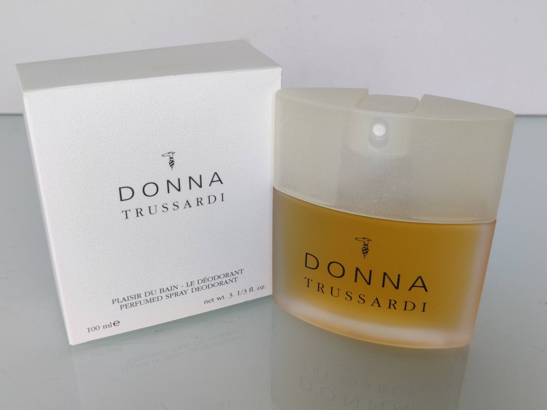 Donna Trussardi | 1994 Vintage Parfümiertes Deodorant "Plaisir Du Bain - Le Déodorant" 100 Ml/3, 4 Fl.oz. Brandneue Original Box Donna Trussardi | 1994 Vintage Parfümiertes Deodorant "Plaisir Du Bain - Le Déodorant" 100 Ml/3, 4 Fl.oz. Brandneue Original Box von Etsy - MyVintageGadgets