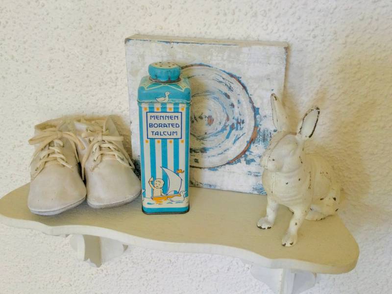 Vintage Babypuder Mennen Talkum Blechdose Aqua Blue Mit Segelboot, Badezimmereitelkeit von Etsy - Mymillienroses