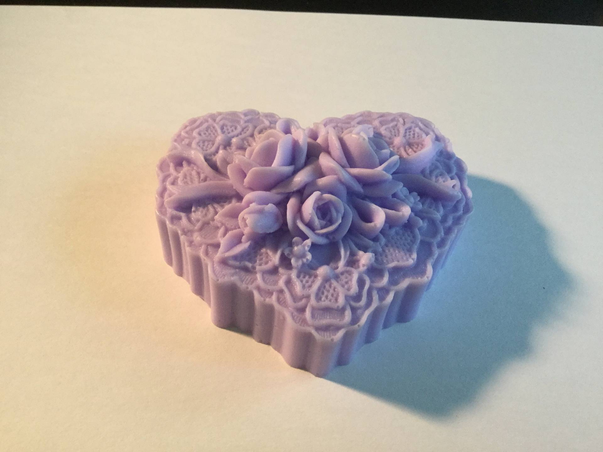 Lavendel Duft Double Butter Rose Adorned Heart Valentine's Soap Lavendel Duft Double Butter Rose Adorned Heart Valentine's Soap von Etsy - MysticMerchantGifts
