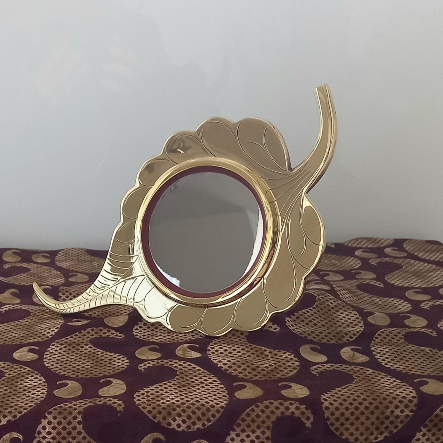 Aranmula Kannadi/Echter Blattförmiger Aaranmula-Spiegel Aalila Design Handgefertigt Und Handpoliert Hochzeitsgeschenk von Etsy - MytriDesigns