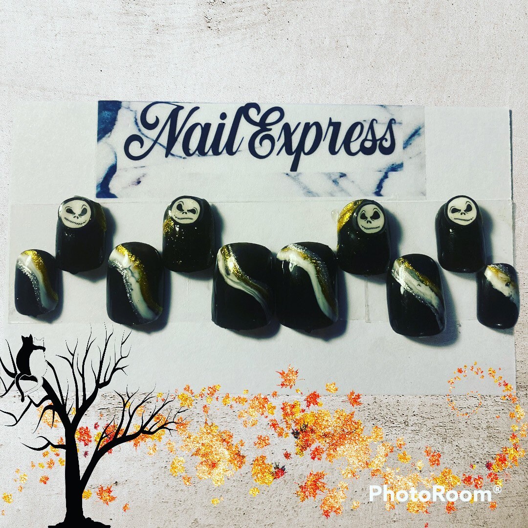 Wiederverwendbare Press On Nails "What Es This?" Jack Inspiriert Wiederverwendbare Press On Nails "What Es This?" Jack Inspiriert von Etsy - NAILEDME