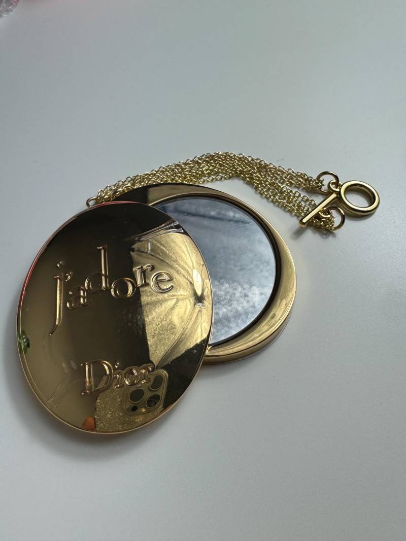 Christian Dior Taschenspiegel Pocket Mirror Goldfarben Neu Mit Schutzfolie Und Box Christian Dior Taschenspiegel Pocket Mirror Goldfarben Neu Mit Schutzfolie Und Box von Etsy - NEJIOR