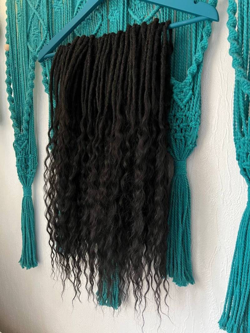 Schwarze Lockige Häkel-Dreadlocks-Erweiterungen, Schwarze Boho-Dreadlocks, Wellige Haarverlängerungen, Dicke Kanekalon-Dreadlocks Im Kompletten von Etsy - NKBraids