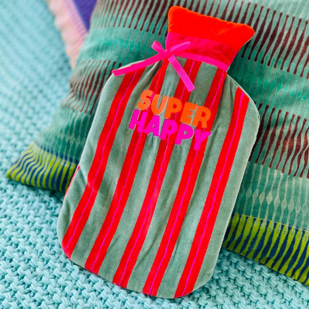 Wärmflasche Velvet Pinstripe Super Happy Wärmflasche Velvet Pinstripe Super Happy von Etsy - NOIhamburg