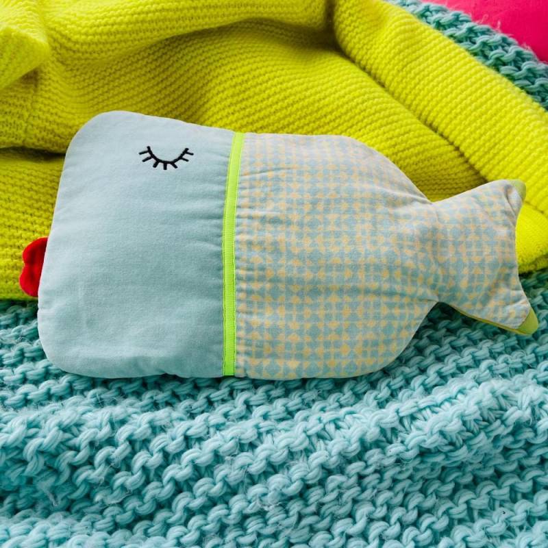 Wärmflasche Wal 25 Mint von Etsy - NOIhamburg