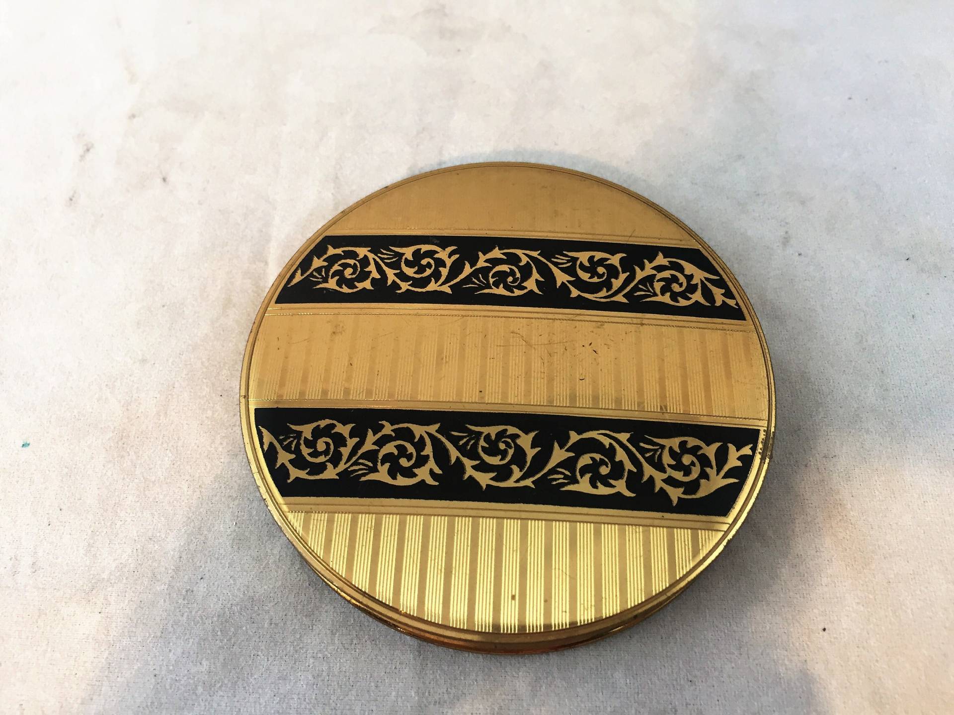 Vintage Schicht-stratton Compact Mit Spiegel-Gold-Farbe Polierter Front 04189 von Etsy - NWAttic