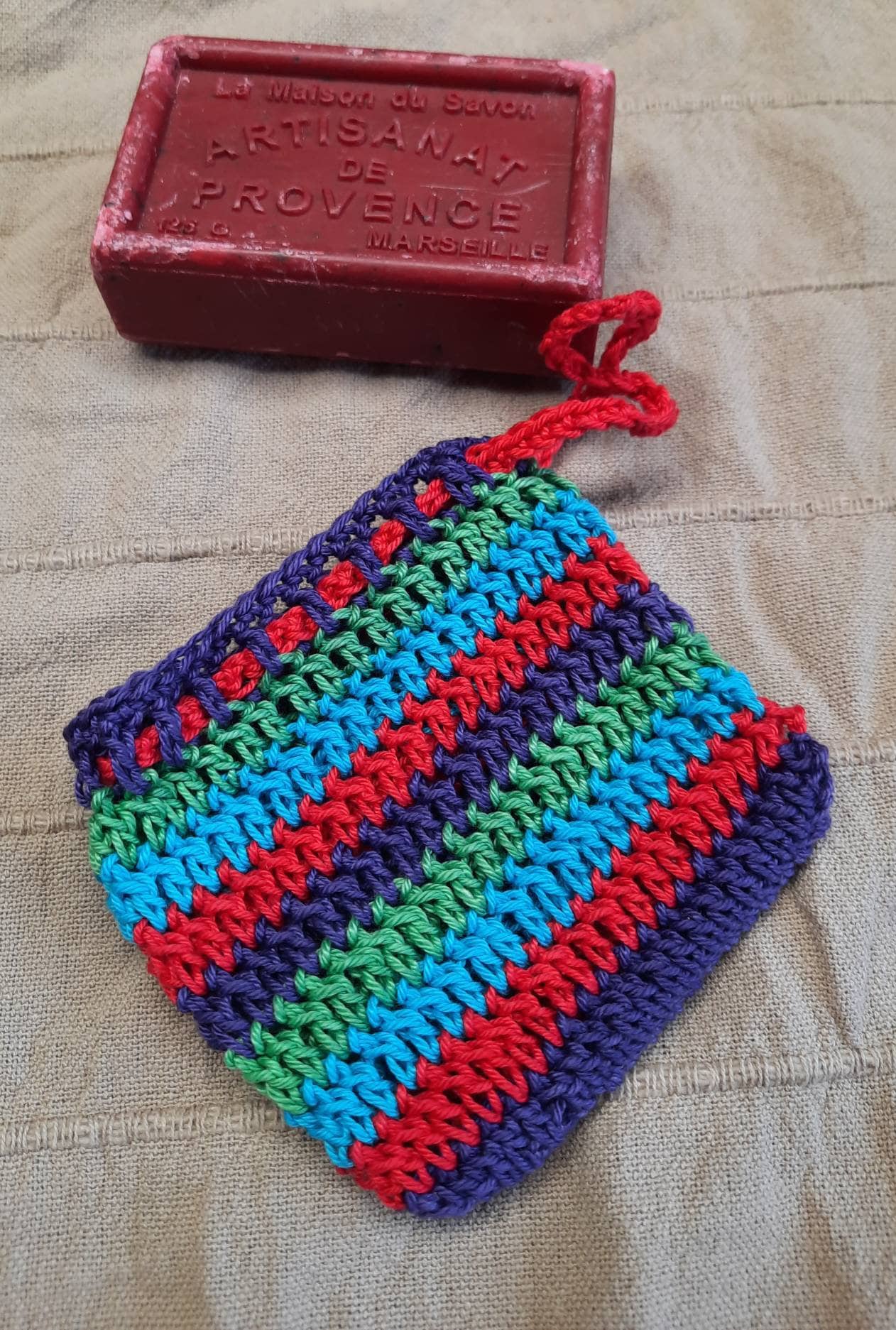Gehäkeltes Seifen Säckchen Streifenschön Gehäkeltes Seifen Säckchen Streifenschön von Etsy - Nachtklabauter