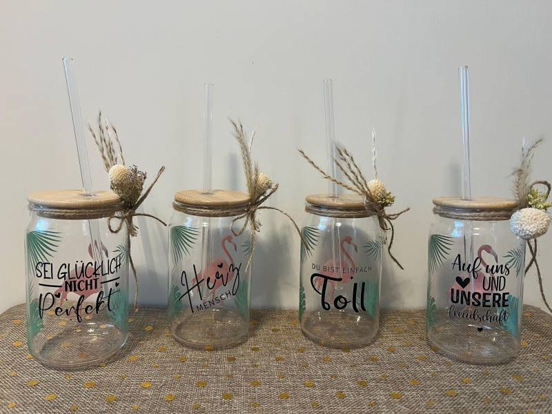 Trinkglas Mit Deckel, Trinkglas, Glasröhrchen, Geschenkglas, Mitbringsel, Sommer, Sommerglas, Flamingo, Bambusdeckel, Geschenkidee, Herz Trinkglas Mit Deckel, Trinkglas, Glasröhrchen, Geschenkglas, Mitbringsel, Sommer, Sommerglas, Flamingo, Bambusdeckel, Geschenkidee, Herz von Etsy - NadelfeebyHelena