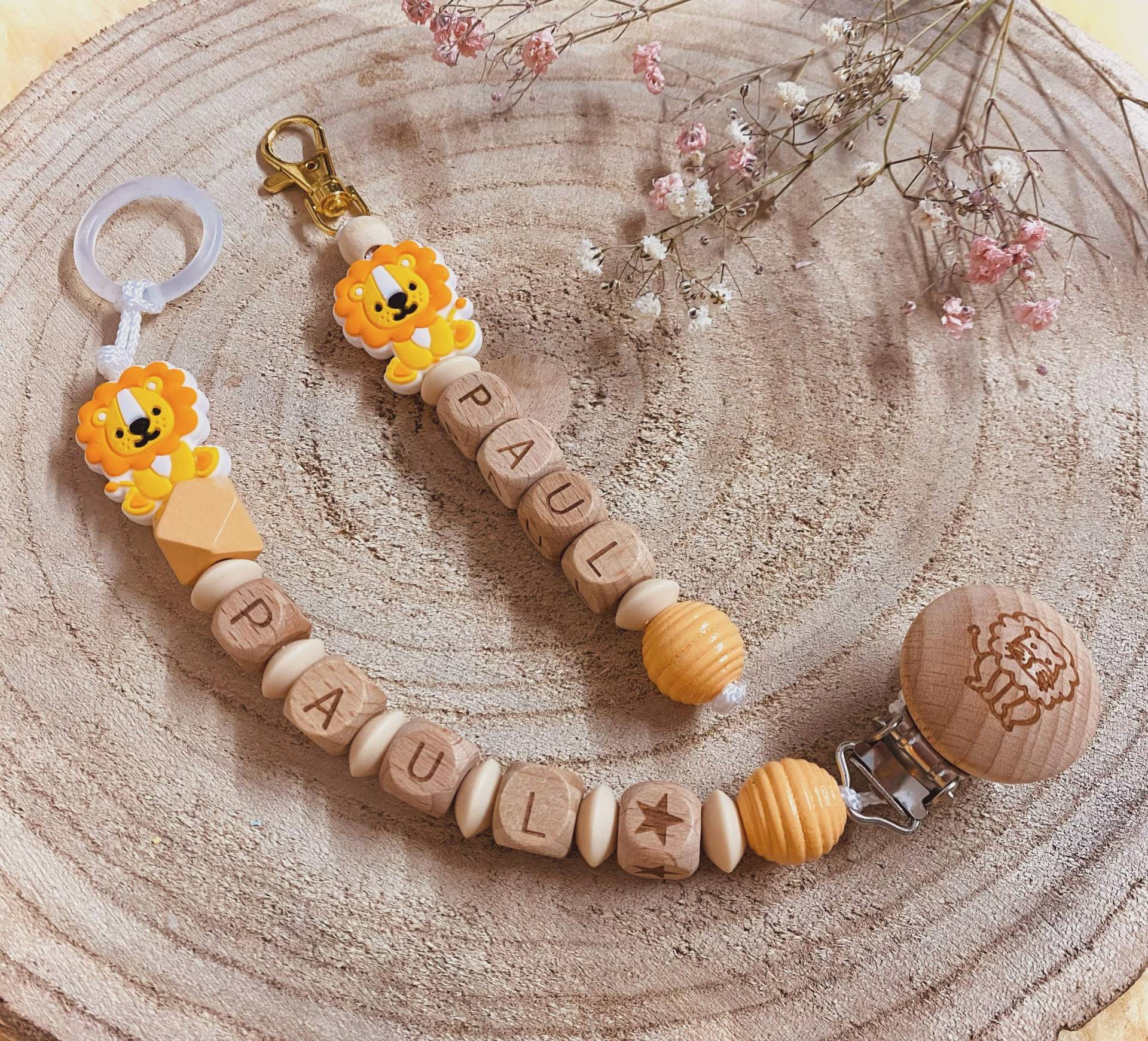 Schnullerkette Löwe Mit Namen Optional Schlüsselanhänger Geburt Baby Geschenk Geschenkset Personalisiert Schnullerkette Löwe Mit Namen Optional Schlüsselanhänger Geburt Baby Geschenk Geschenkset Personalisiert von Etsy - NadinesRegenbogen