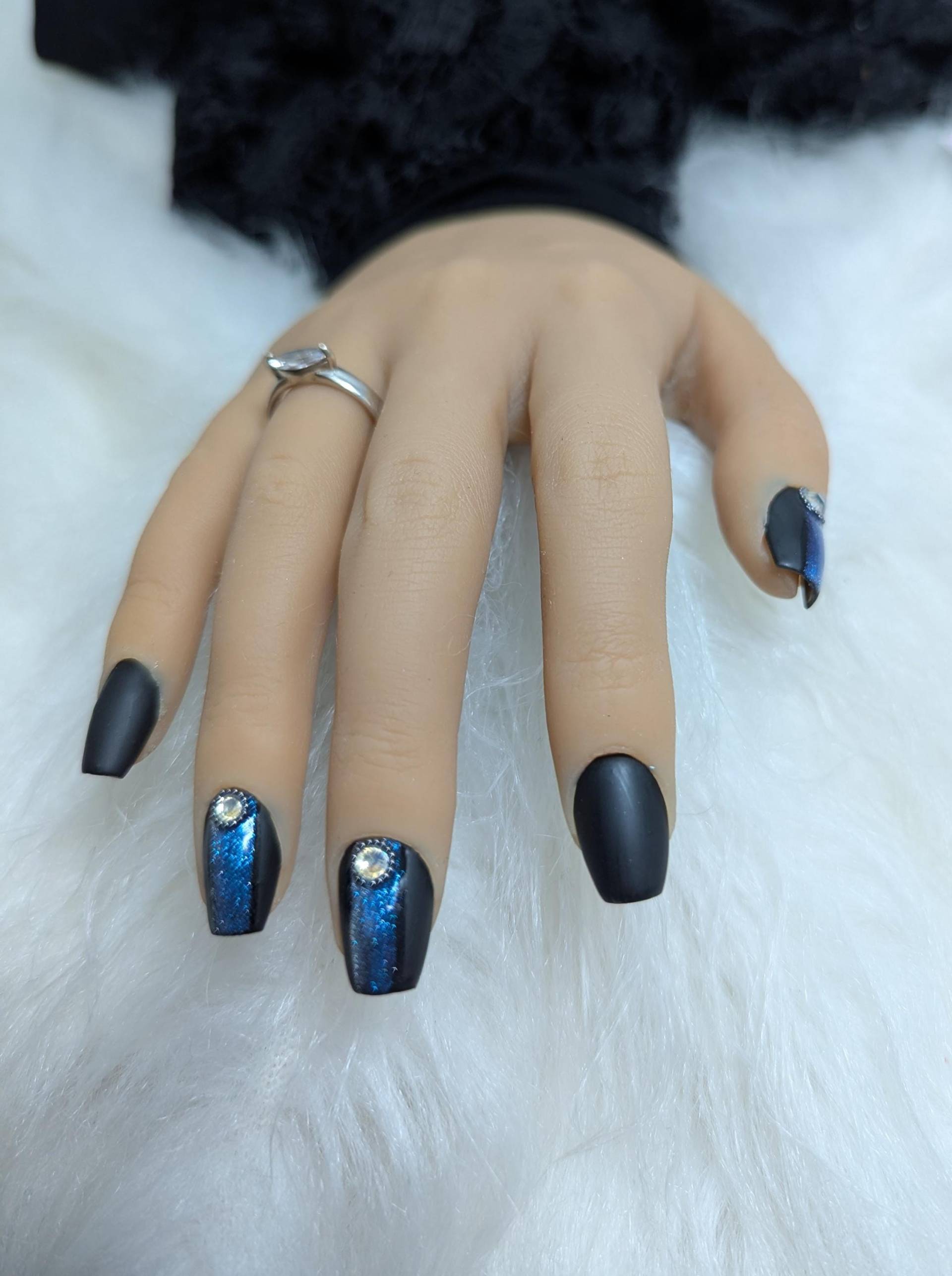 Press On Nails Set/Nägel Gelnägel /Kunstnägel Schwarz Matt Steinchen Elegant Press On Nails Set/Nägel Gelnägel /Kunstnägel Schwarz Matt Steinchen Elegant von Etsy - NagelUniversum