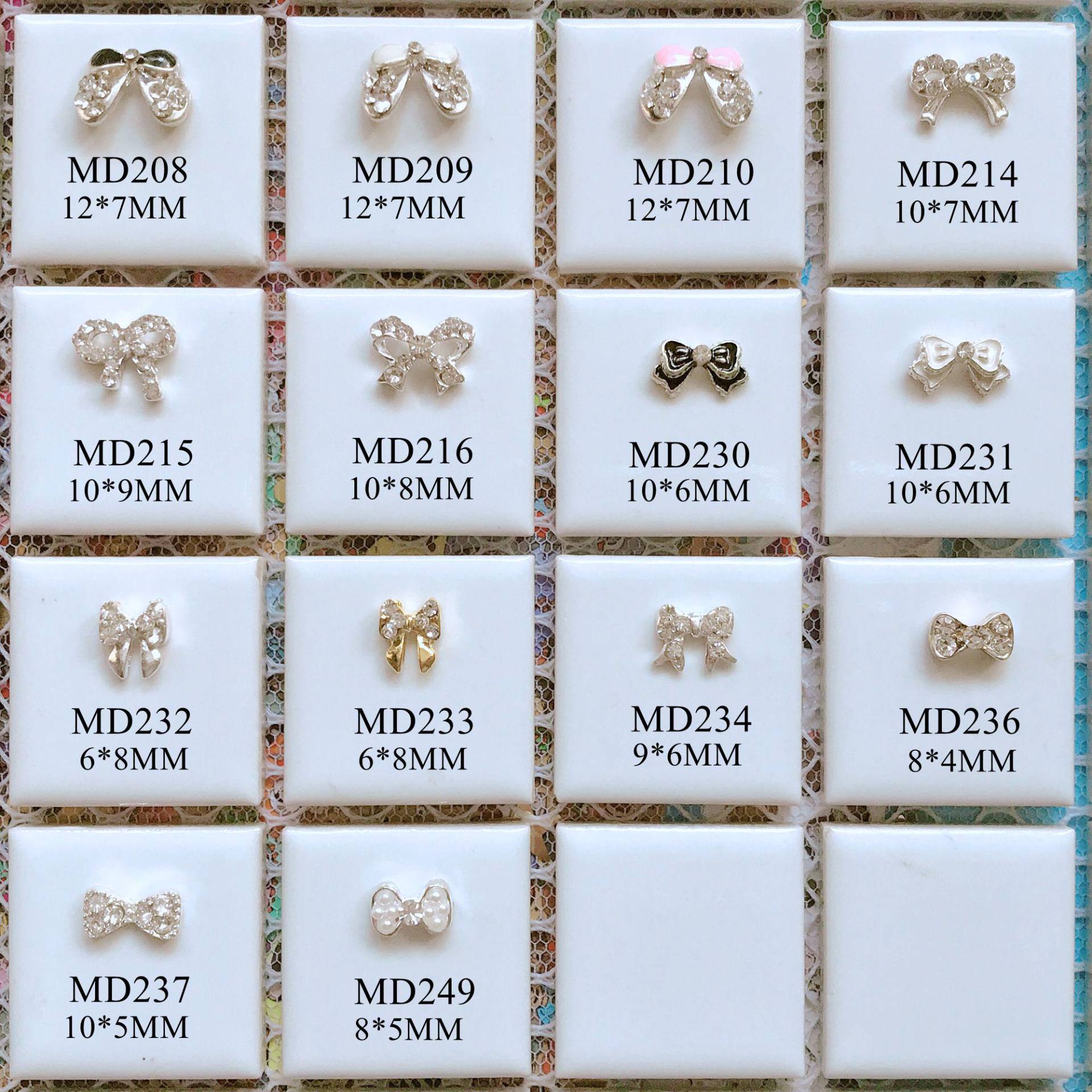 5 Stück Ausgefallene Metall 3D Charms Metalldekoration Mit Strass Bogen Perlen Und Nailart Dekoration Handy von Etsy - NailAngel2019