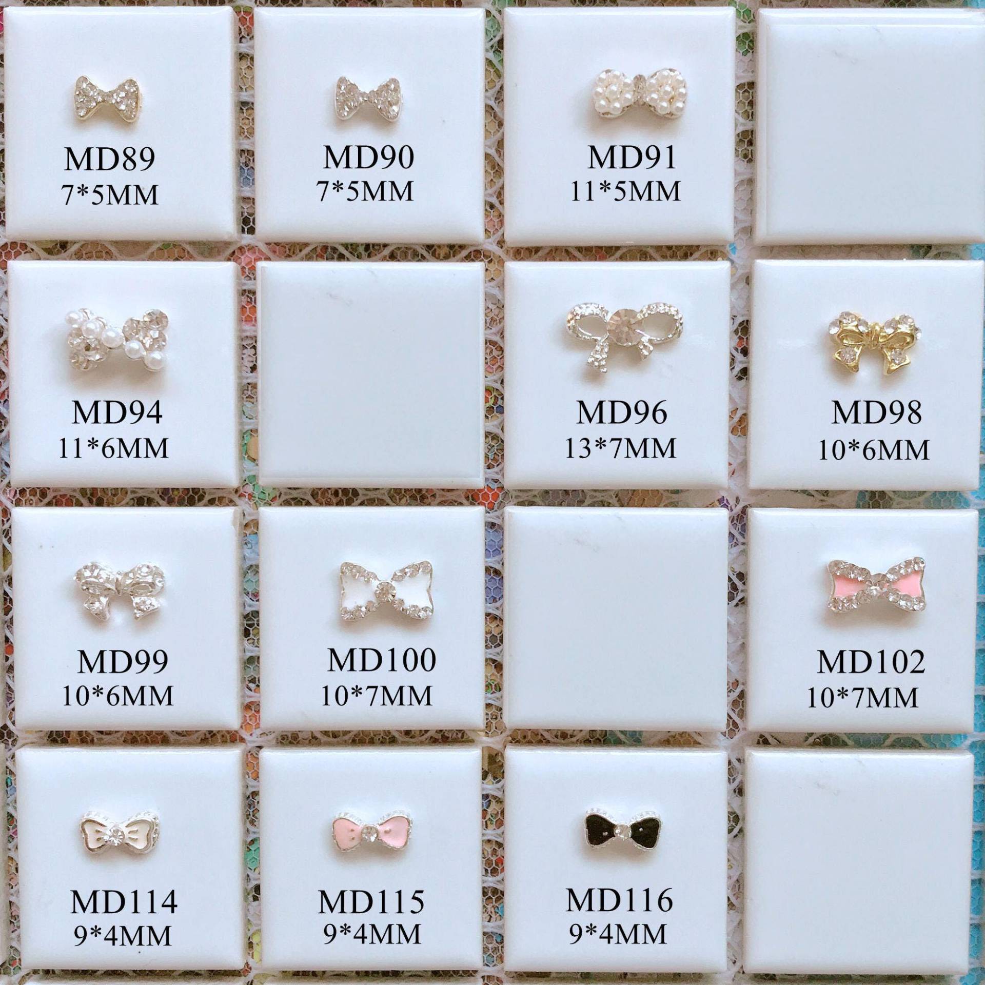 5 Stück Ausgefallene Metall 3D Charms Metalldekoration Mit Strass Bogen Perlen Und Nailart Dekoration Handy von Etsy - NailAngel2019