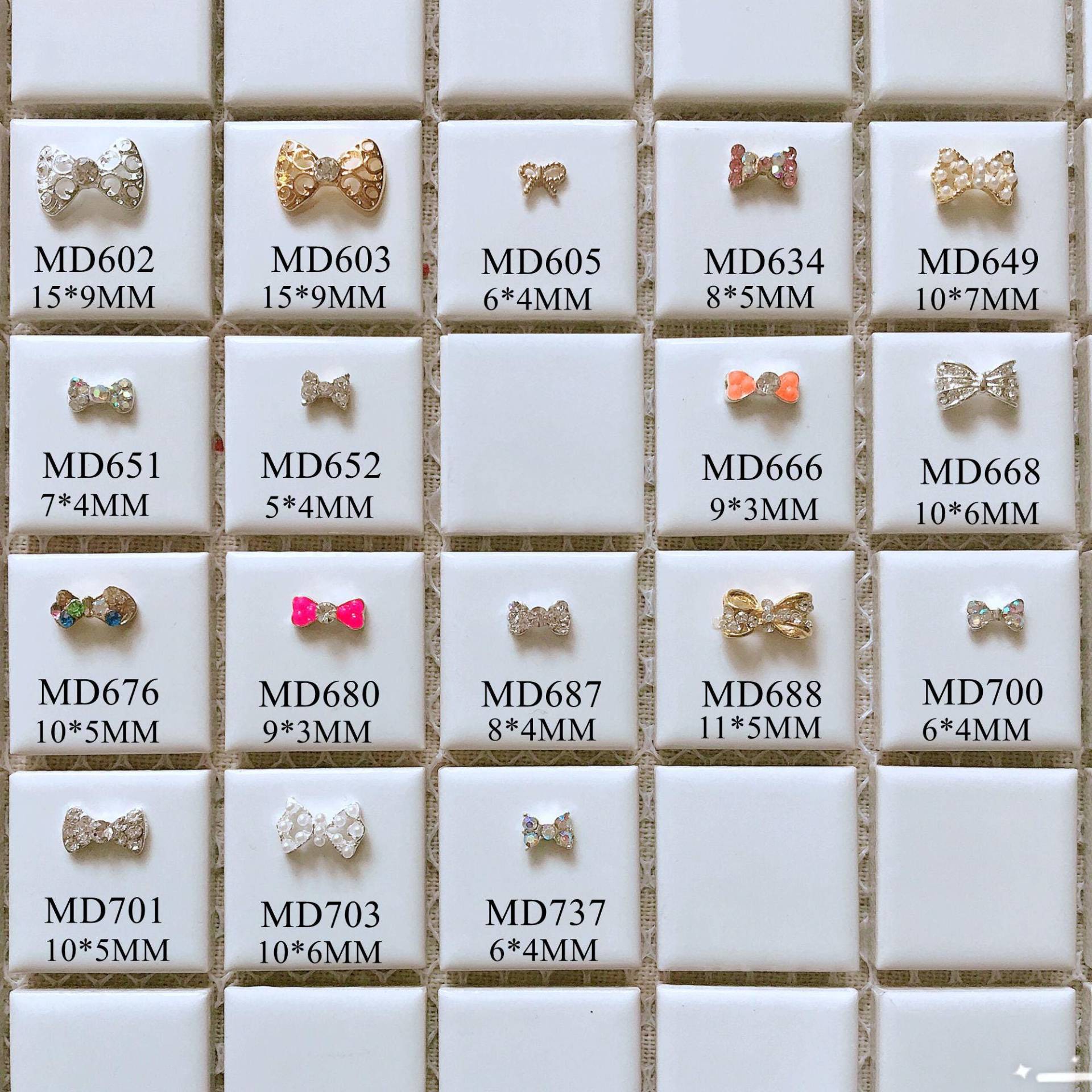 5 Stück Ausgefallene Metall 3D Charms Metalldekoration Mit Strass Bogen Perlen Und Nailart Dekoration Handy von Etsy - NailAngel2019