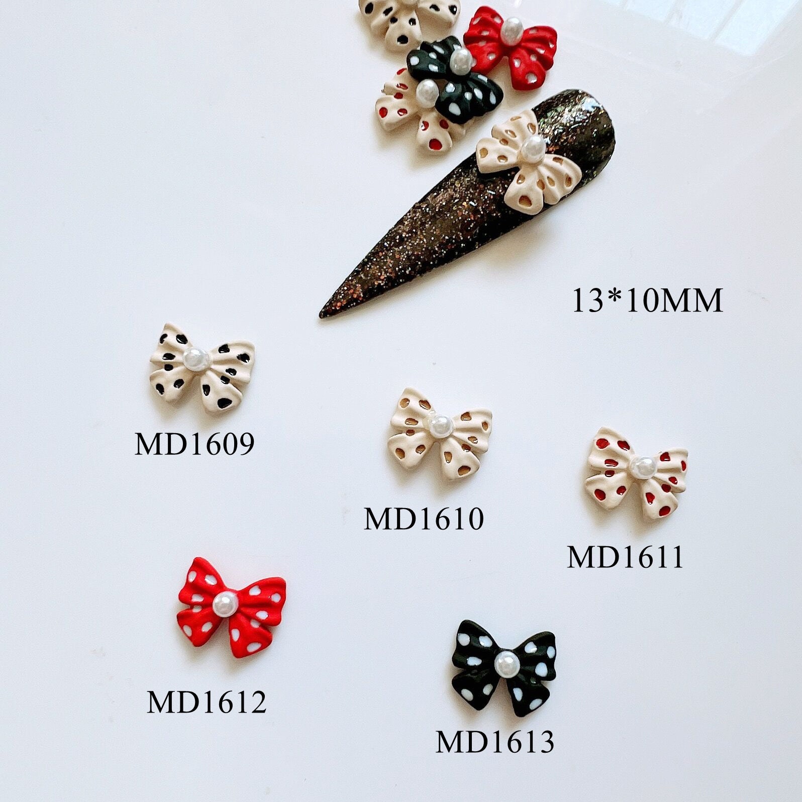 5 Stück Metall 3D Charms Dekoration Verschiedene Farben Punkte Schleife Formen Nail Art Md1609-1613 5 Stück Metall 3D Charms Dekoration Verschiedene Farben Punkte Schleife Formen Nail Art Md1609-1613 von Etsy - NailAngel2019