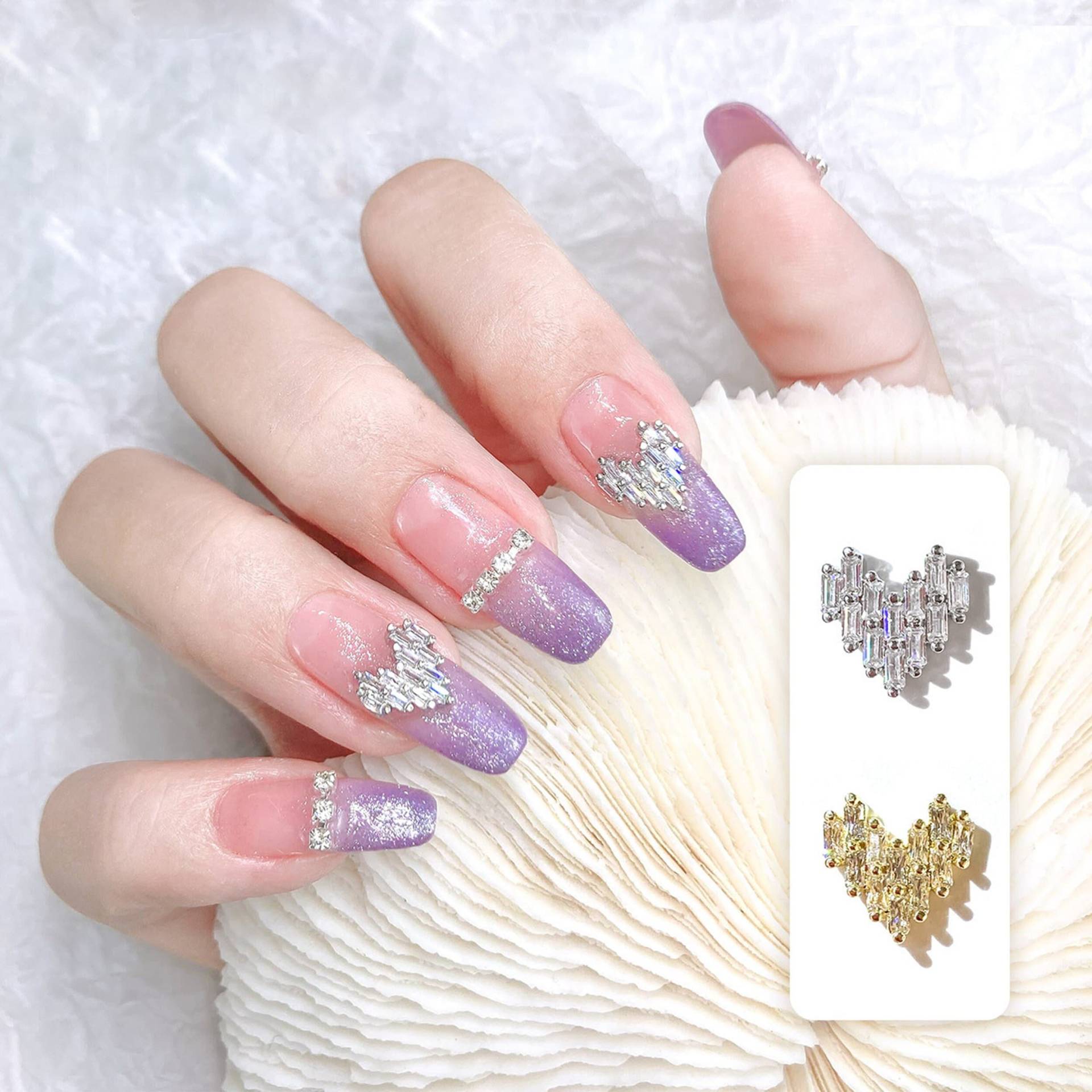 10 Stück Gold/Silber Diamanten Herz Luxus Nagel Charms | Glänzende Glitzersteine Hohe Qualität 10 Stück Gold/Silber Diamanten Herz Luxus Nagel Charms | Glänzende Glitzersteine Hohe Qualität von Etsy - NailQueenNYC