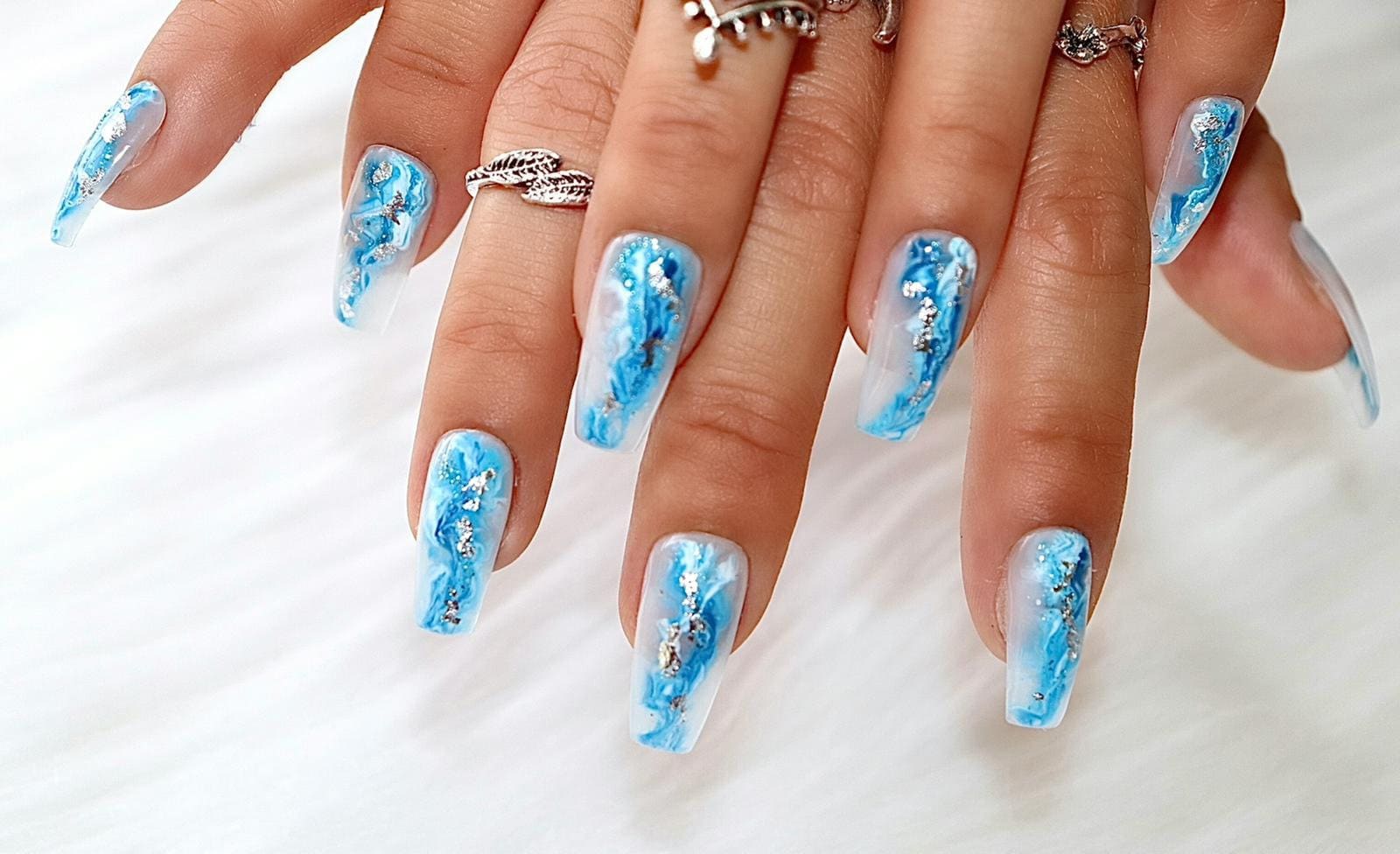 Marmor Blau Und Silber Wellen Drücken Sie Auf Die Nägel von Etsy - NailartbySoonie