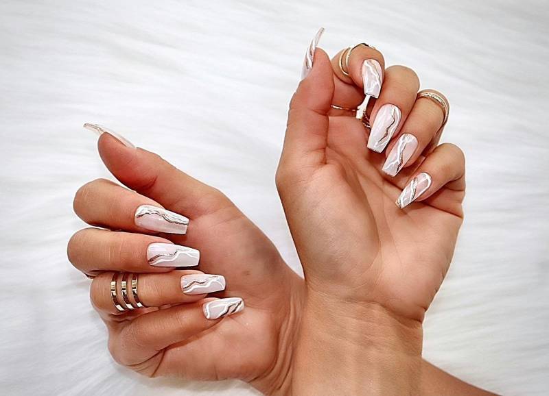 Marmor Weiß & Gold Drücken Sie Auf Die Nägel von Etsy - NailartbySoonie