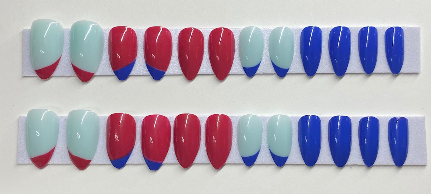 Baby Blau, Rot Und Blau Color Block Medium Stiletto Drücken Sie Auf Den Nagel Kit Baby Blau, Rot Und Blau Color Block Medium Stiletto Drücken Sie Auf Den Nagel Kit von Etsy - NailditbyTara
