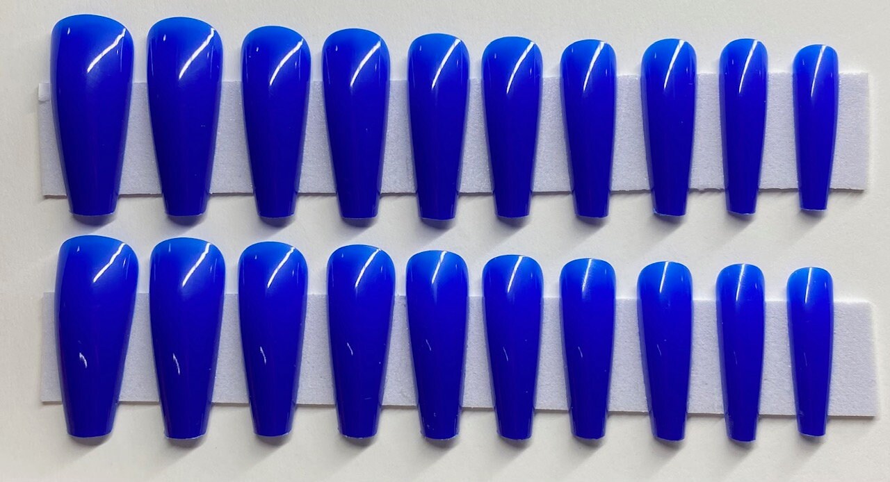Blau Xl Sarg Press On Nagel Kit Blau Xl Sarg Press On Nagel Kit von Etsy - NailditbyTara