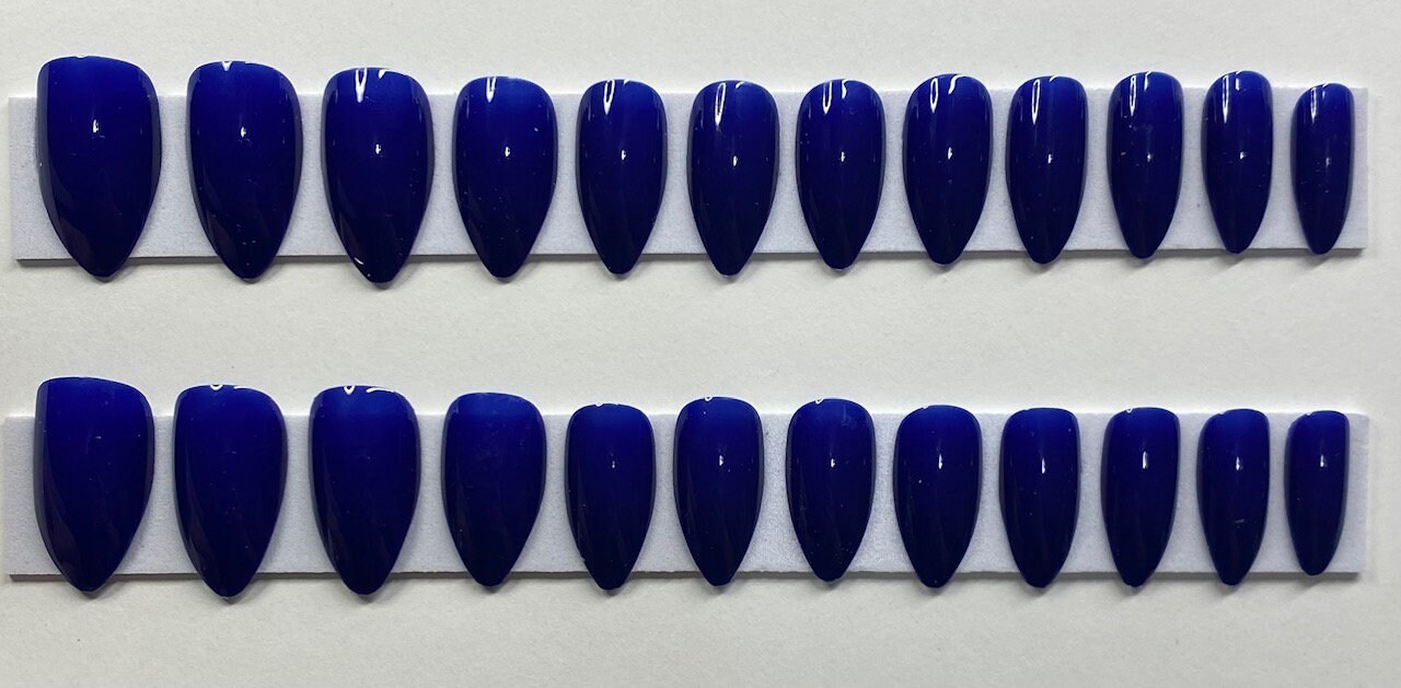 Dunkelblau Stiletto Drücken Sie Auf Den Nagel Kit Dunkelblau Stiletto Drücken Sie Auf Den Nagel Kit von Etsy - NailditbyTara