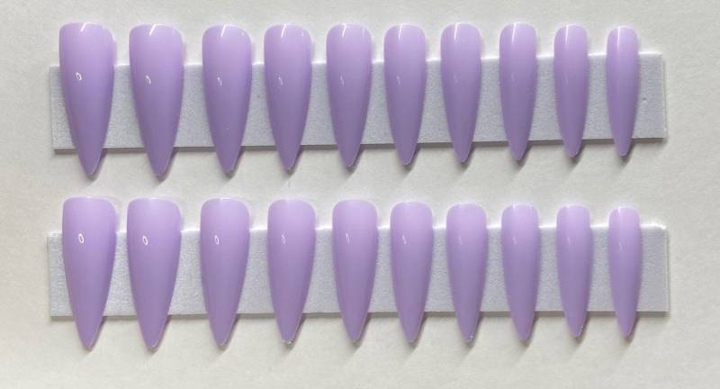 Lila Xlong Stiletto Press On Nail Kit von Etsy - NailditbyTara