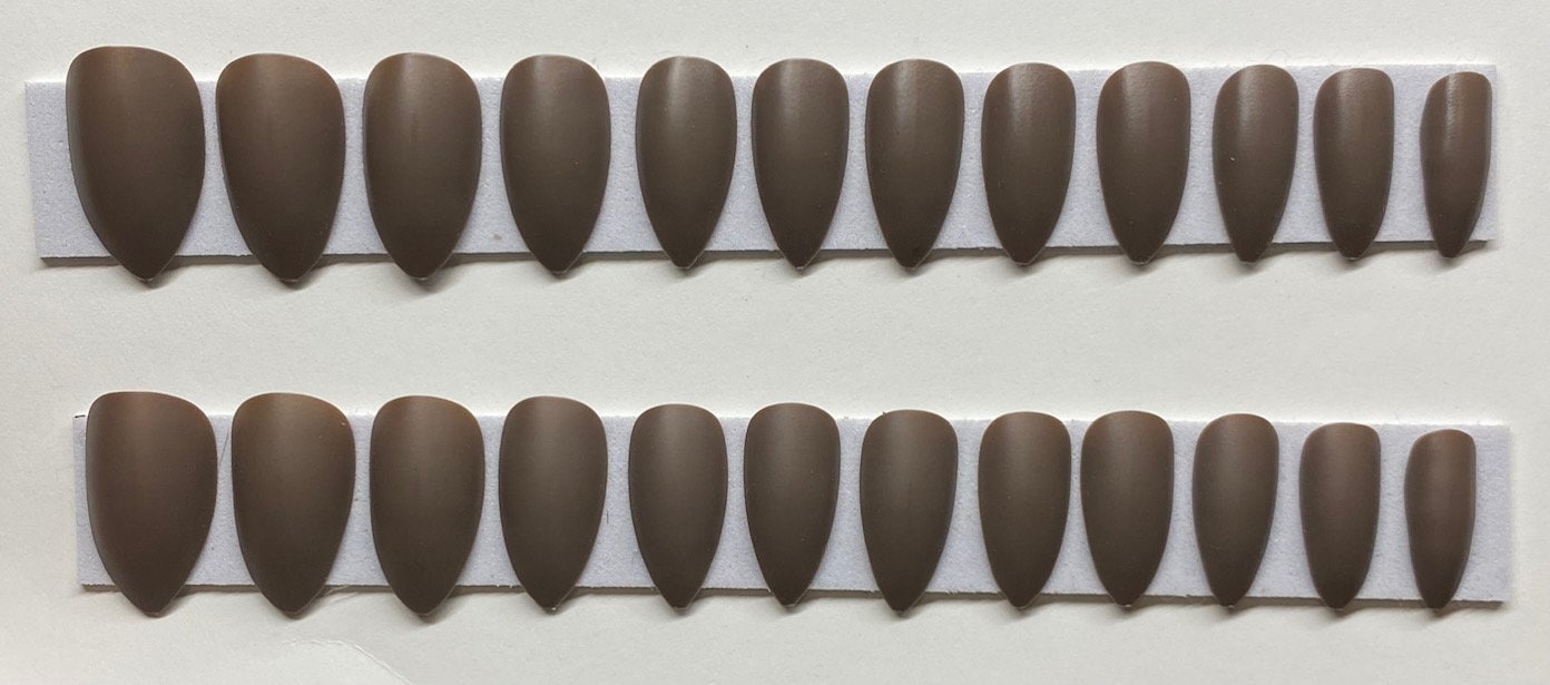 Matt Braun Stiletto Drücken Sie Auf Den Nagel Kit Matt Braun Stiletto Drücken Sie Auf Den Nagel Kit von Etsy - NailditbyTara