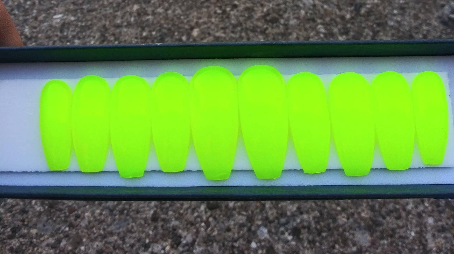 Neon Gelb Drücken Auf Nägel - Hell Sarg Sommer Alle Formen- Voller Satz von Etsy - NailedByRachel