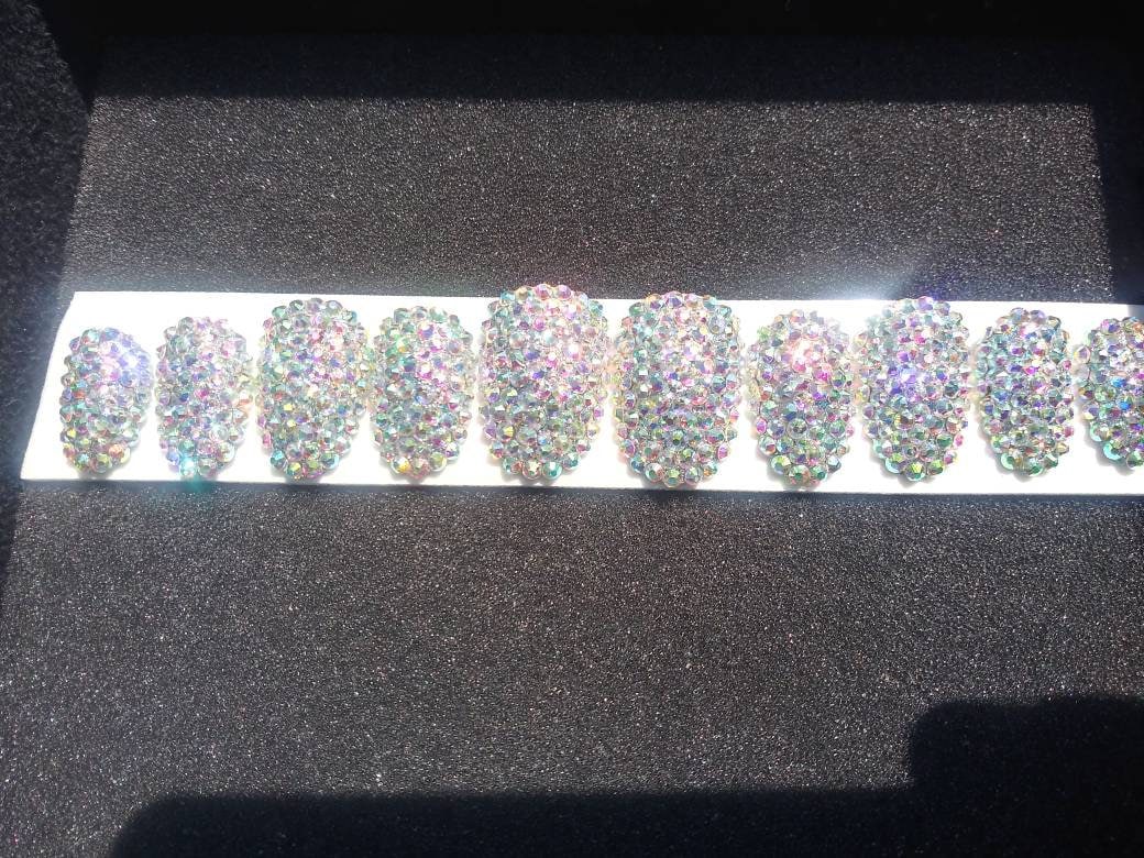 Show Stopper Volle Bling Diamant Set Drücken Auf Nägel- Swarvoski Kristalle Alle Formen - Sie Braut Nägel von Etsy - NailedByRachel
