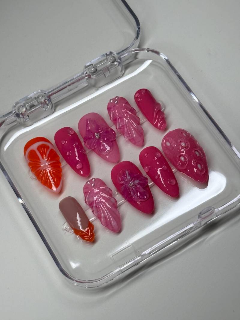 3D Drücken Sie Auf Die Nägel | Erdbeer & Orangen Früchte Design Floral Geprägte Sommer Handgemachtes Süßes Nail Art Set von Etsy - NailsByGoezde