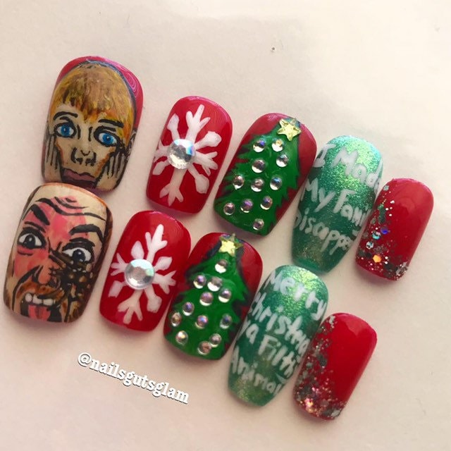 Home Alone Inspiriert Nägel von Etsy - NailsGutsGlam