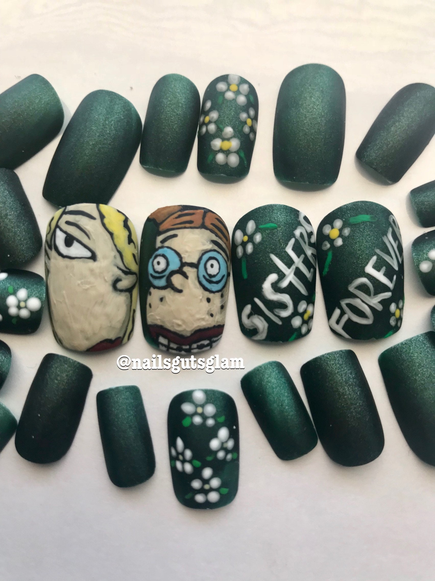 Sisters Forever "Eliza Und Debbie Thornberry" Inspiriert Nägel von Etsy - NailsGutsGlam