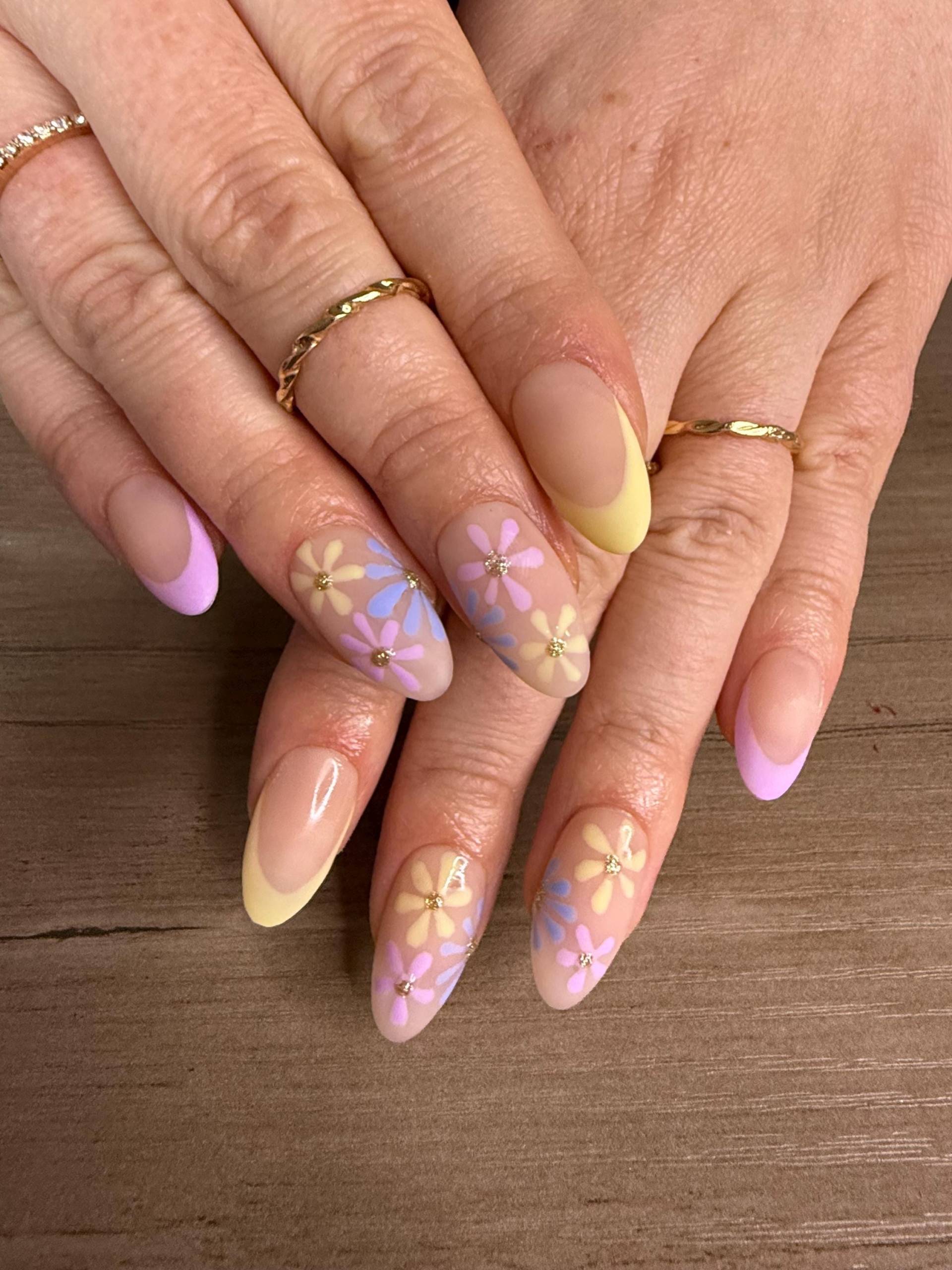 Pastell Blumennägel - Wiederverwendbare Press-On Nägel French Colorful Boho Pastell Blumennägel - Wiederverwendbare Press-On Nägel French Colorful Boho von Etsy - NailsbyCasswing