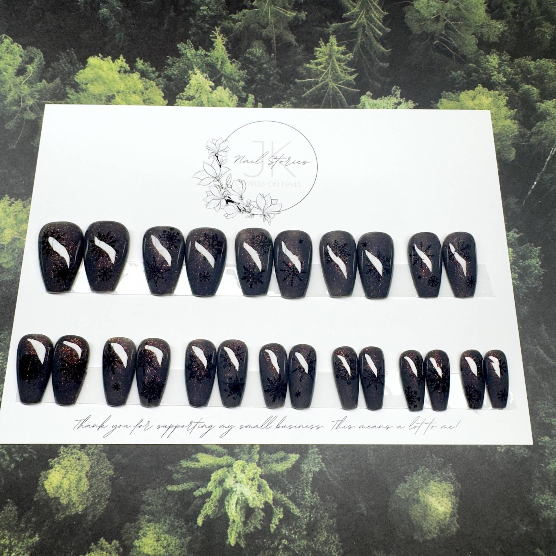 Thermogel Schwarz Weiß Schneeflocken Christmas Collection-Ready To Wear Sets-No Sizing Needed Thermogel Schwarz Weiß Schneeflocken Christmas Collection-Ready To Wear Sets-No Sizing Needed von Etsy - NailstoriesbyJK
