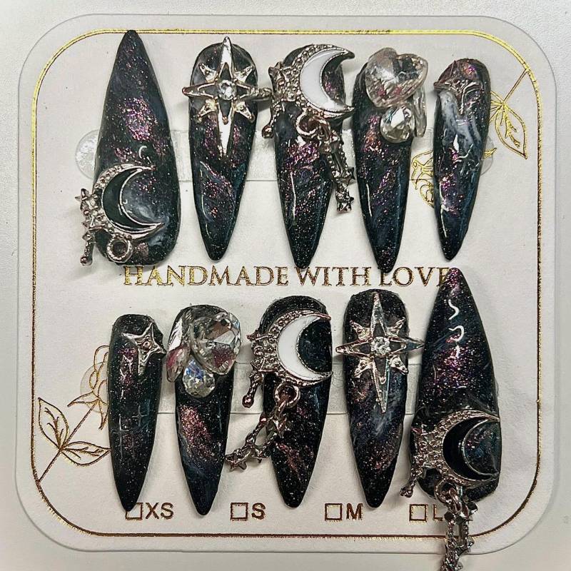 Black Galaxy Press On Nails Moon & Stars von Etsy - Nailzessa