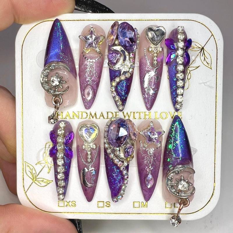 Purple Luxury Press On Nails von Etsy - Nailzessa
