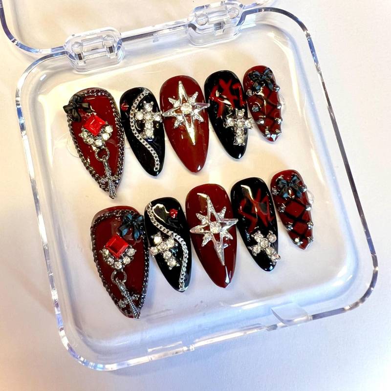 stray Kids Dominate World Tour Press On Nails von Etsy - Nailzessa