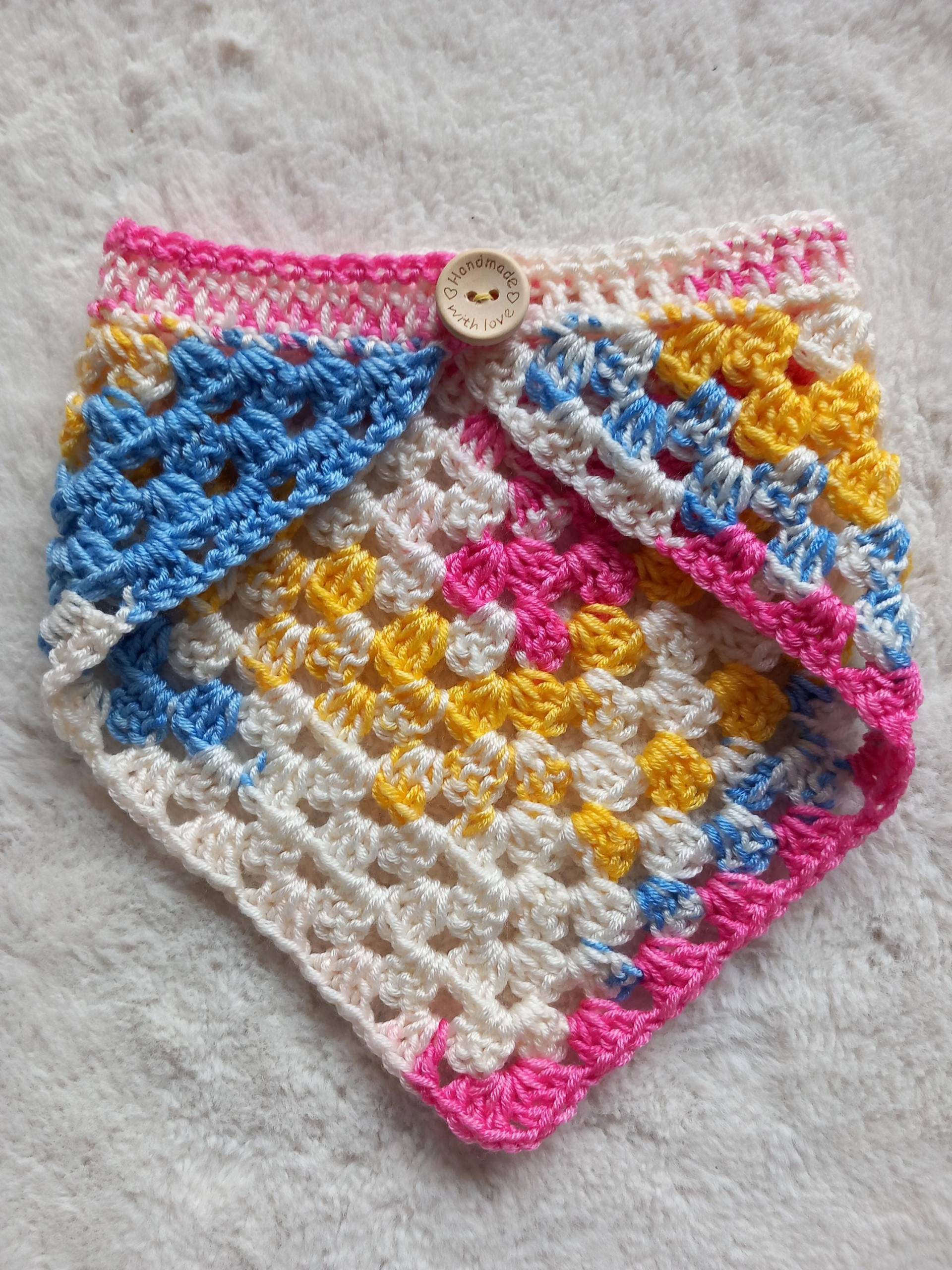 Gehäkeltes Baby Dreieckstuch - Handgemacht Weich Und Leicht Halstuch Für Babys Kleinkinder von Etsy - NaschDesigns