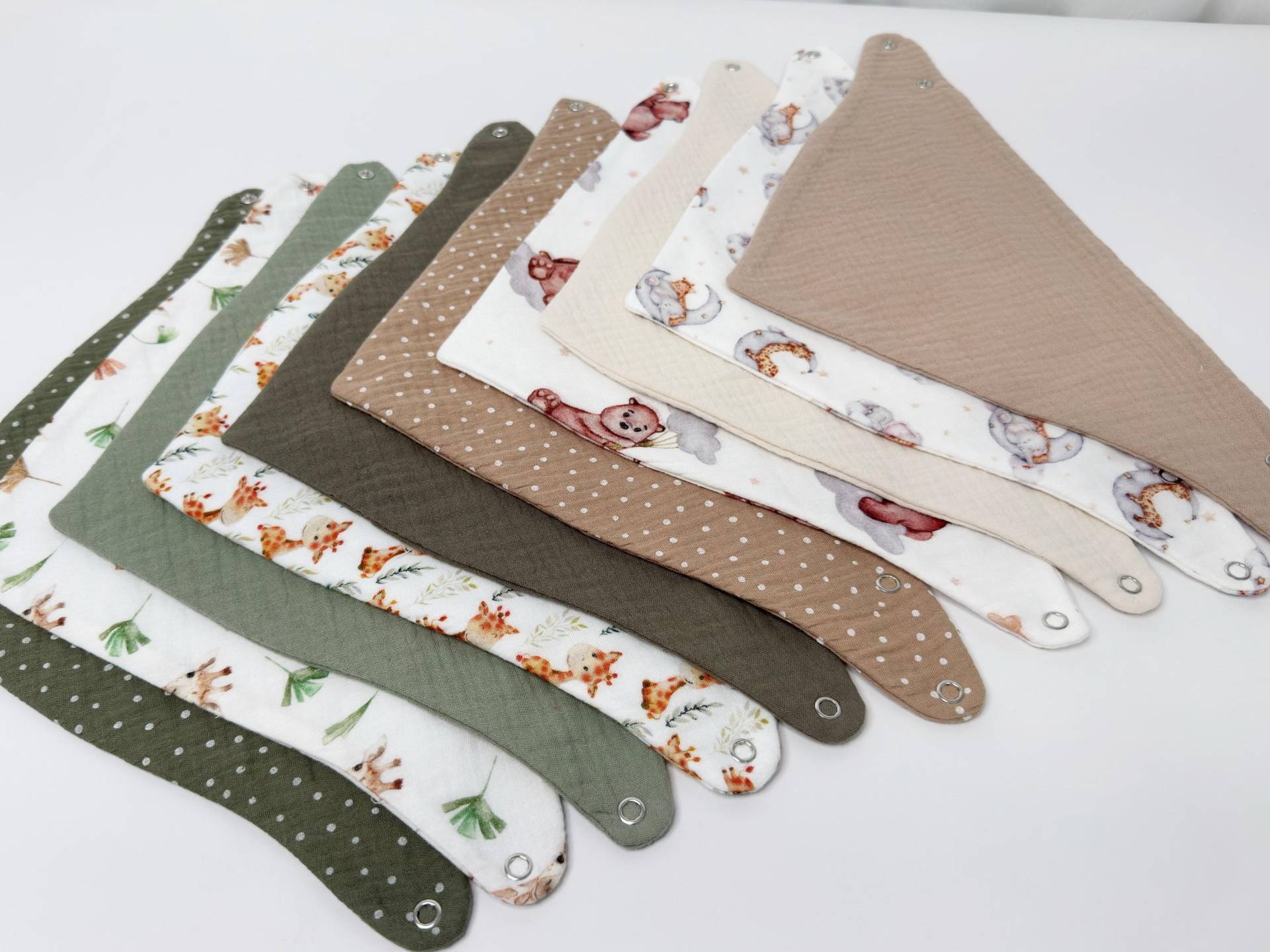 Saugstark & Wasserdicht Dreilagiges Dribble Lätzchen Bandana Baby Bio Geschenk Musselin Jungen Spucktücher Saugstark & Wasserdicht Dreilagiges Dribble Lätzchen Bandana Baby Bio Geschenk Musselin Jungen Spucktücher von Etsy - NaturalCuddles