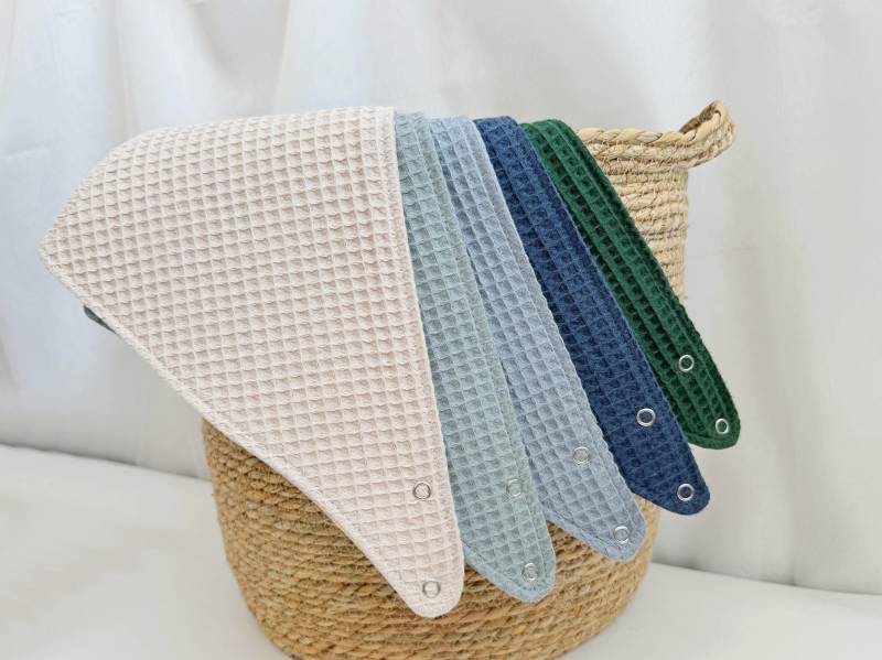 Set Musselin Baby & Kleinkind Bandana Lätzchen - Dreieckstuch, Spucktücher, Baumwollgaze Ideal Als Geschenk, Spucktuch von Etsy - NaturalCuddles