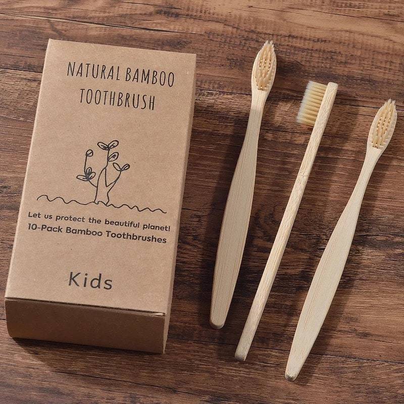 Personalisierte Natürliche Bambus Zahnbürsten-Set Für Alle Altersgruppen von Etsy - NaturalnSimple
