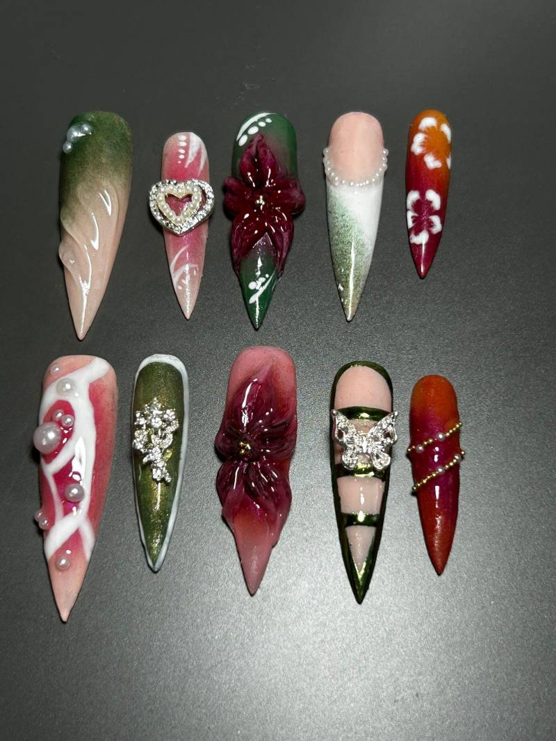 Sommer Floral Press On Nägel | Lange Stiletto Nagelset Mit 3D Blumen & Gems Handgefertigte Gefälschte Wiederverwendbare Summer Nails Geschenkset von Etsy - NatynaStore