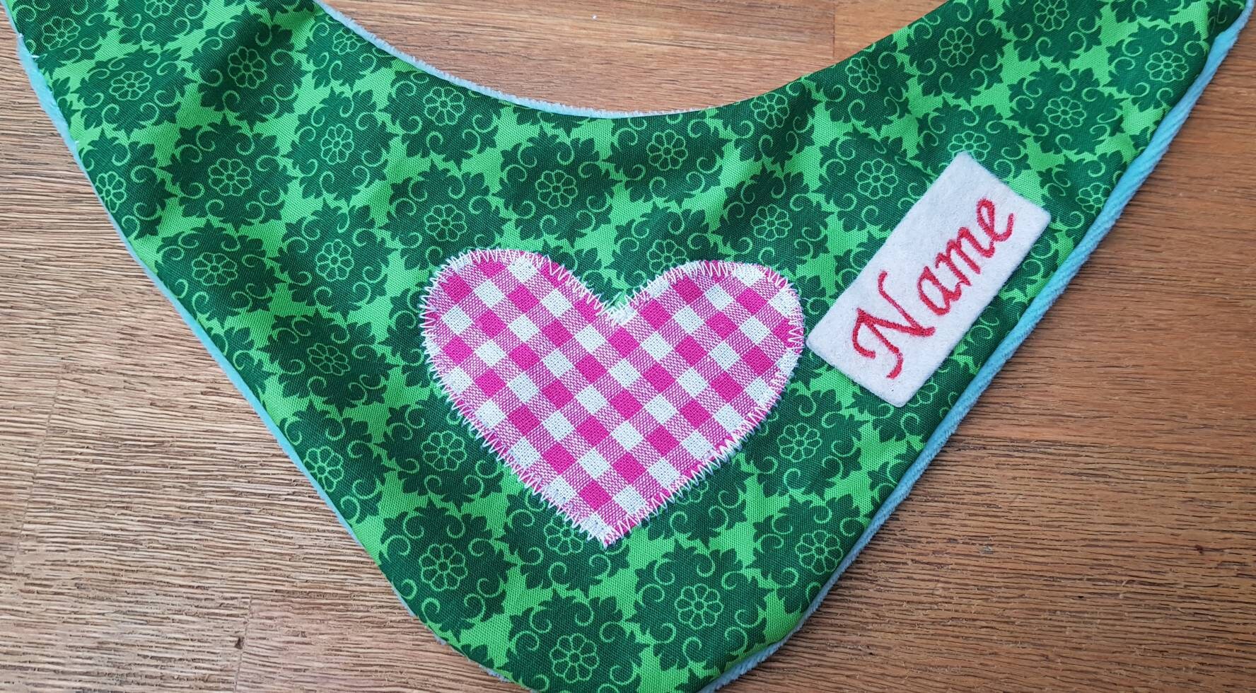 Babyhalstuch Mit Namen/ Fleece Baby Dreieckstuch Lätzchen Halstuch Spucktuch Mädchen Kleinkinder Saugfähig Weich von Etsy - NeedleArtGermany